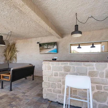 Amazing In Nyaraló *